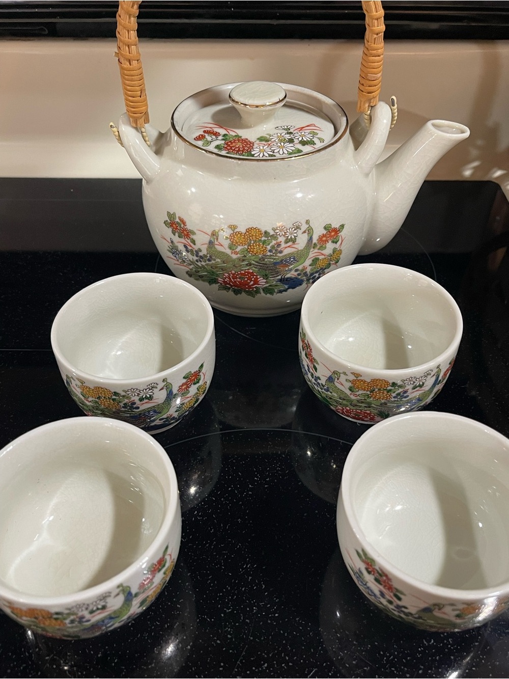 Vintage Japanese Tea Set Teapot 4 Cups Peacock Floral Bamboo Handle Collectible
